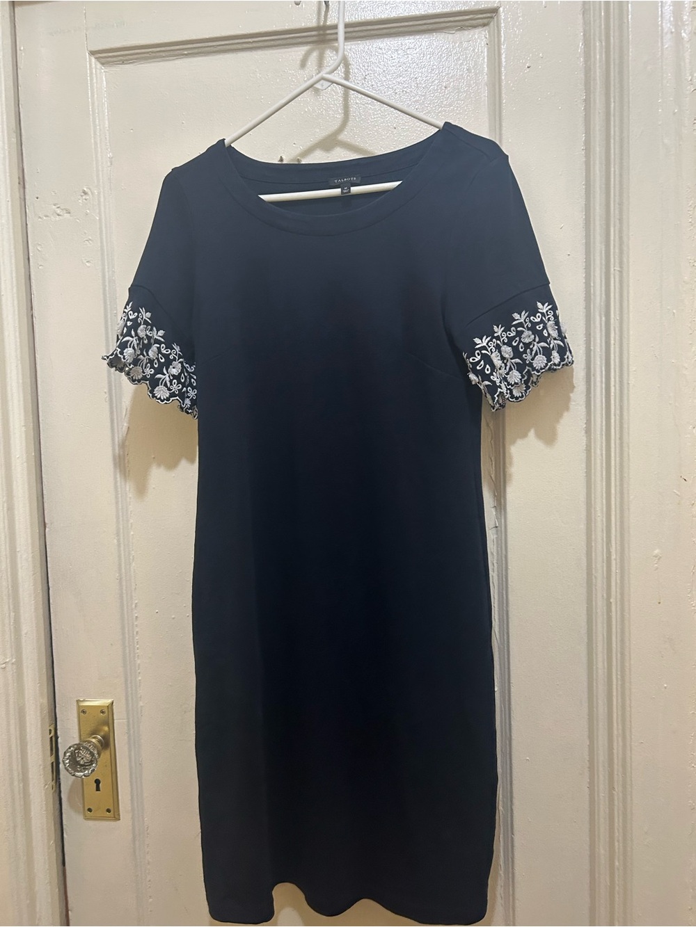 NWOT Talbots Navy Knee Length Dress with White Embroidered Short Sleeves Sz M